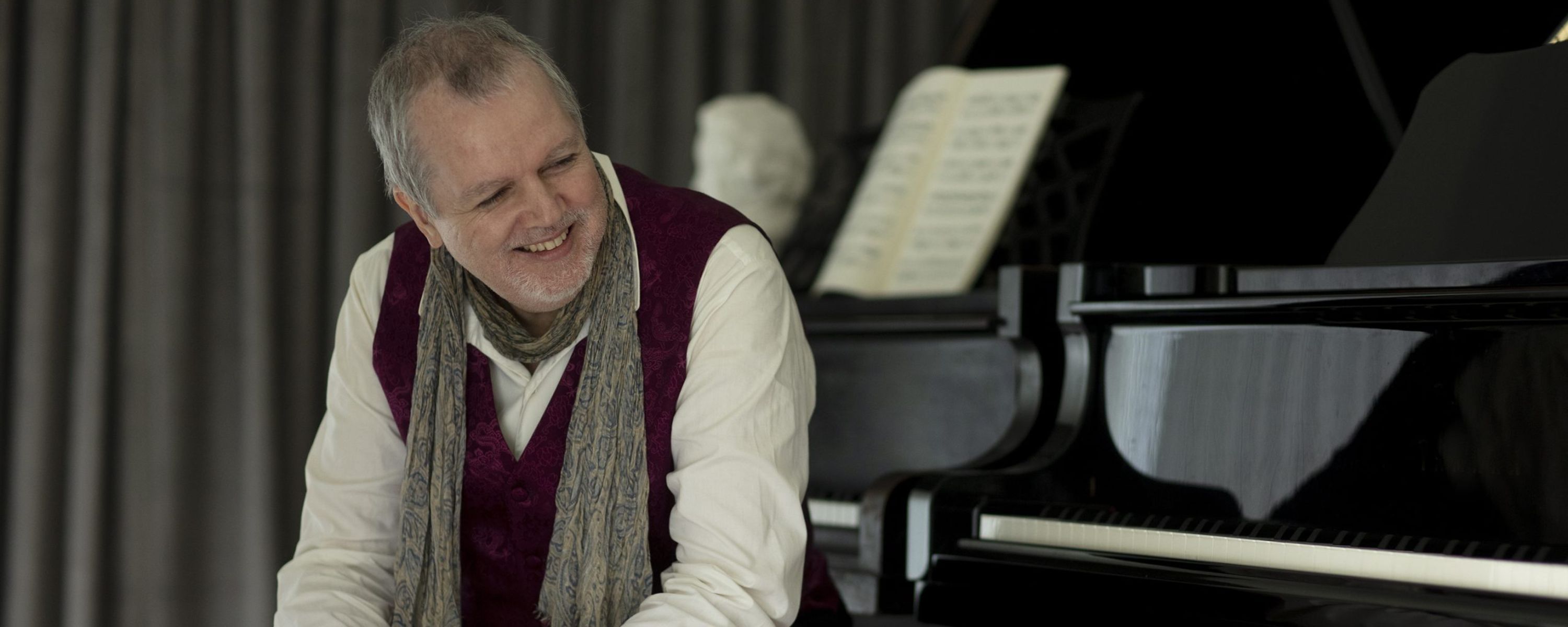 Solo Recital by Niklas Sivelöv, Piano