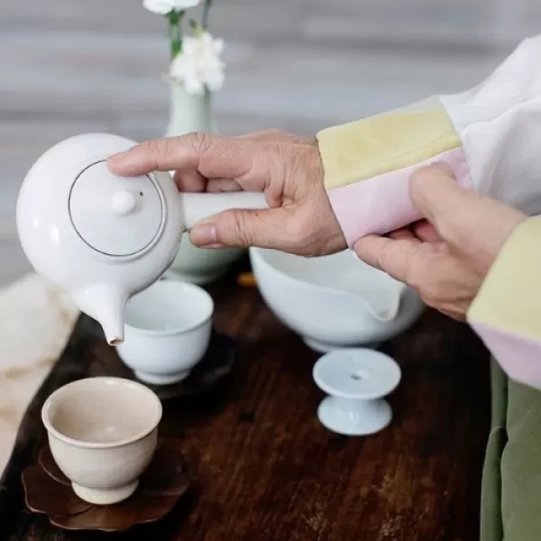 Opening Reception for Lunar New Year Exhibit: Red Horizon: Art. Heritage. New Energy, with Korean Tea Ceremony led by Sei Ryun Chun