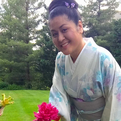 Japanese Kimono Culture Demonstration Virtual Assembly