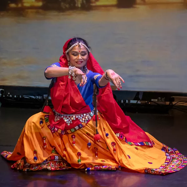 SCHOOL SHOWS: Holi: Colorful Indian Dance